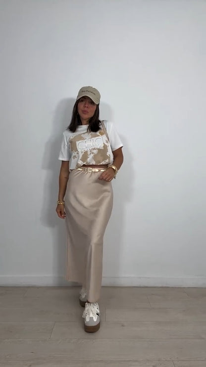 Falda Satén Amelie – Brillo Urbano, Estilo Infinito